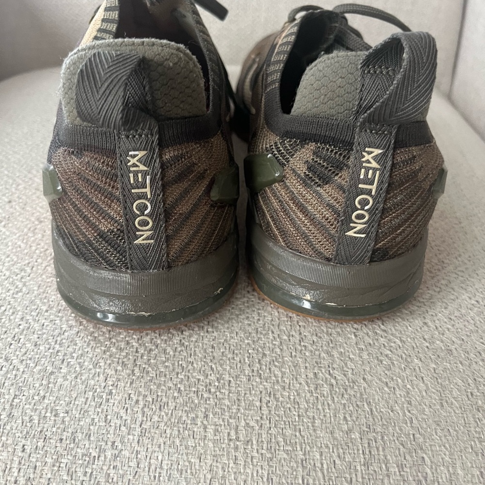 Nike, Flyknit Metcon - Picture 3 of 4